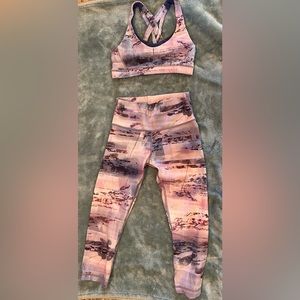 Lululemon crop leggings and matching sports bra